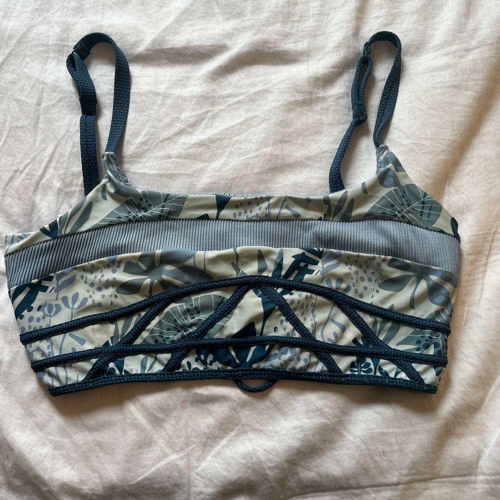 Levitate Bikini Top